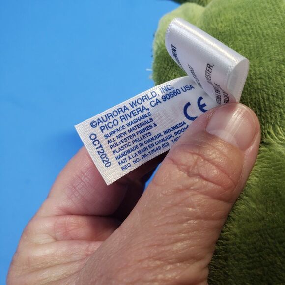 Adorable Aurora Green Baby Sea Turtle Plush Dreamy Eyes Stuffed Animal Plushie - Picture 7 of 11